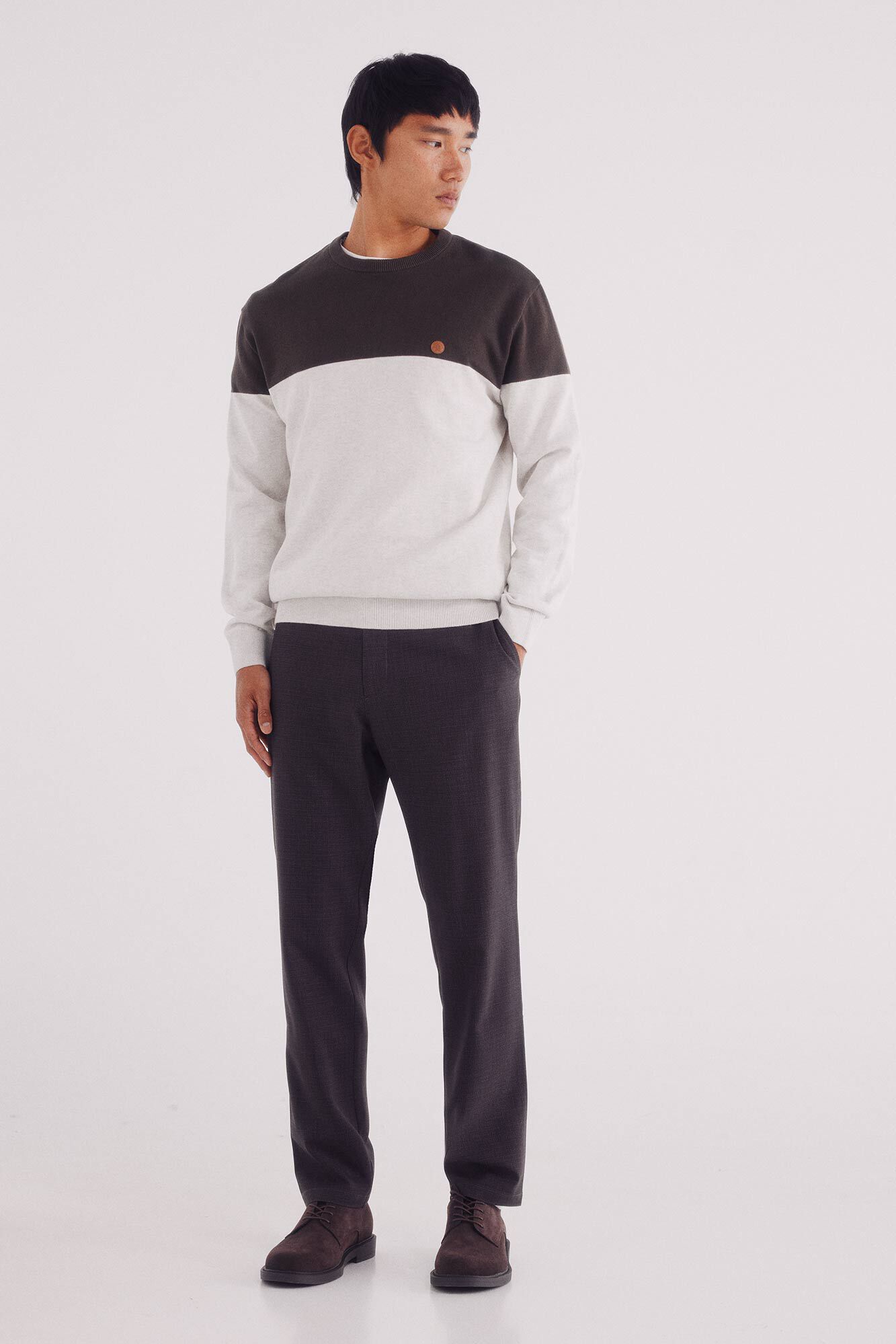 Conjunto de pantal&oacute;n y jersey