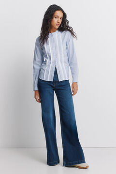 Conjunto de jeans e camisa