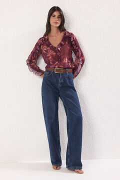 Conjunto de jeans e blusa