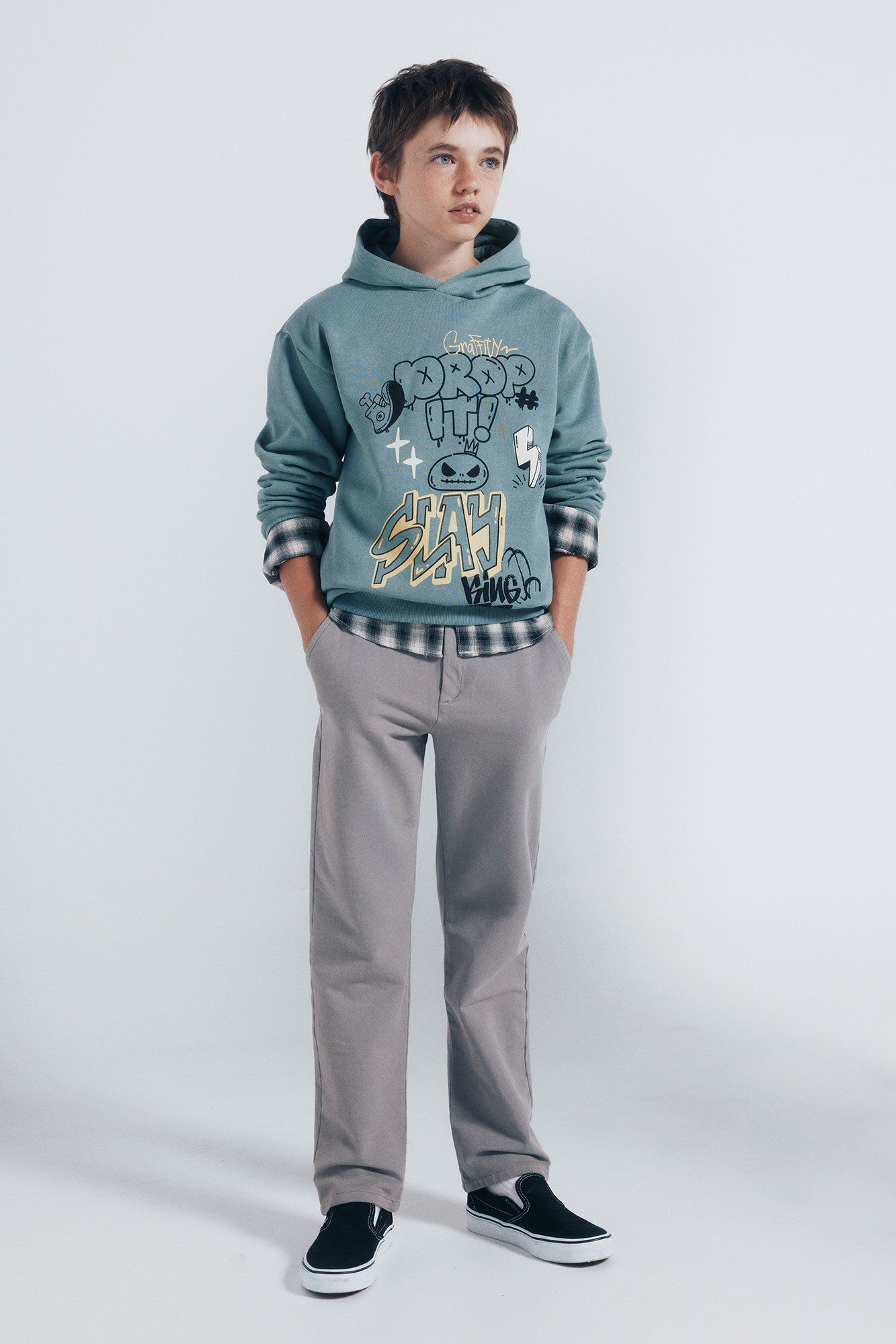 Conjunto de pantal&oacute;n y sudadera