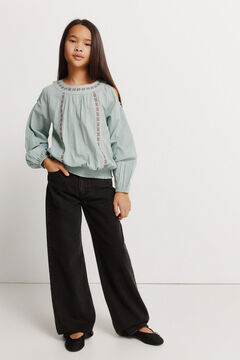 Conjunto de jeans y blusa