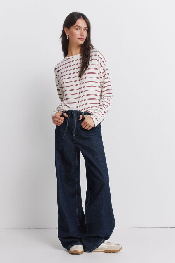 Trousers and t-shirt set