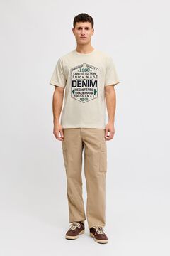 Conjunto de t-shirt e cal&ccedil;a