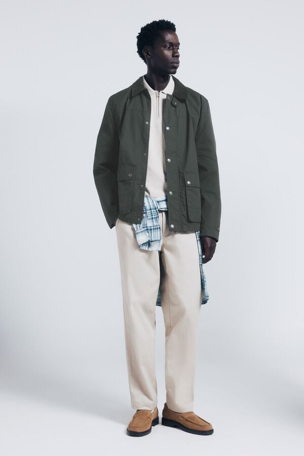 Parka, jeans, jeans, sweater and t-shirt set