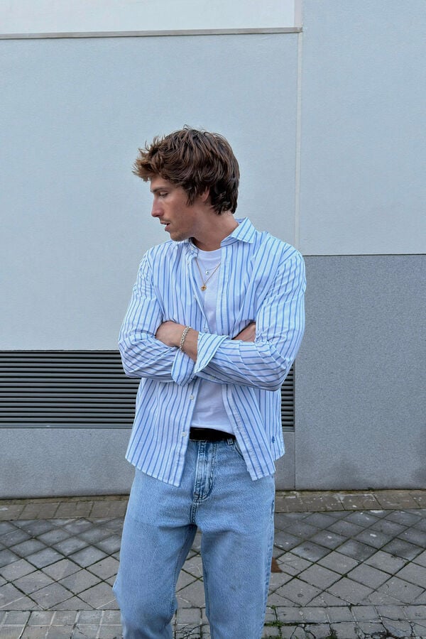 T-Shirt, jeans and shirt set