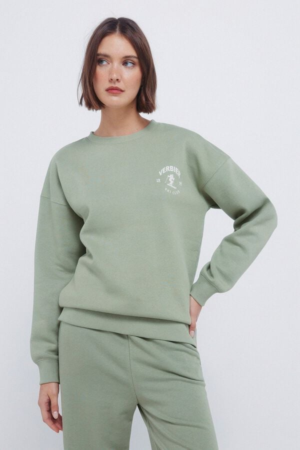 Trousers and sweatshirt set