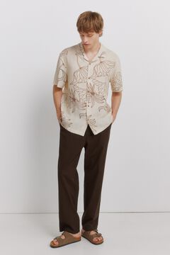 Conjunto de pantal&oacute;n y camisa