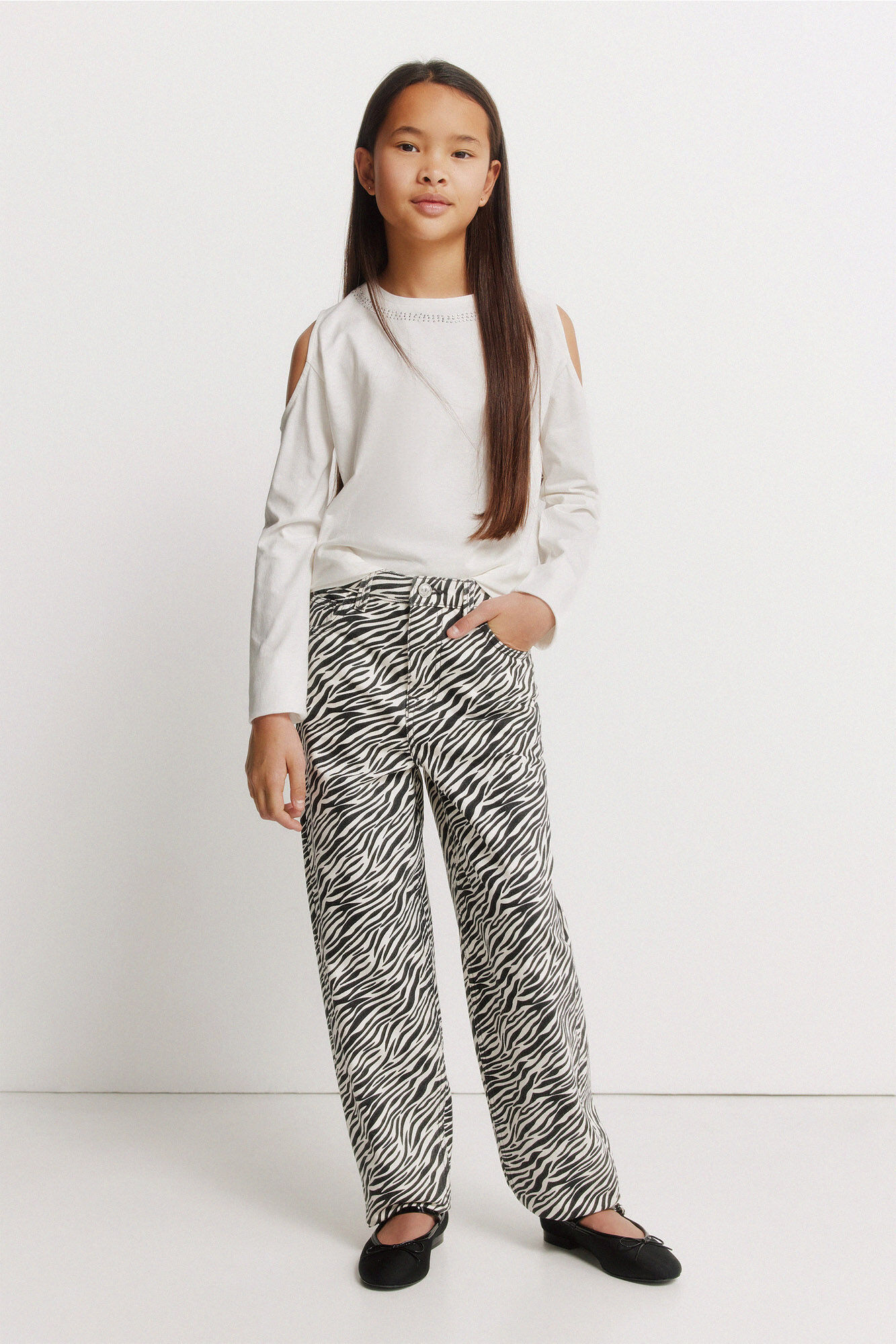 Conjunto de camiseta y pantal&oacute;n