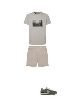 Conjunto de bermuda, t-shirt e tênis