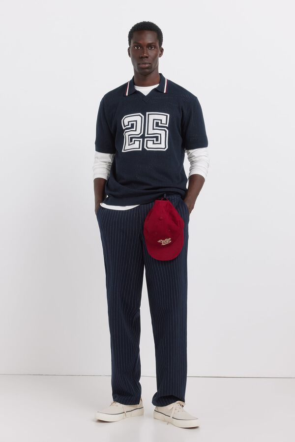 Shirt, sneaker and chinos set