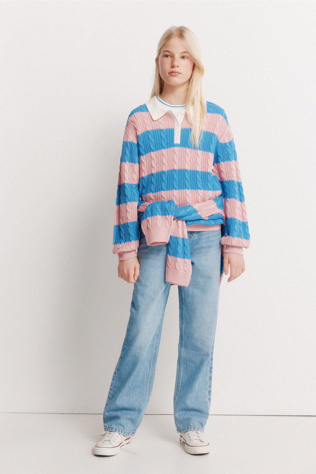 Conjunto de jersey y jeans