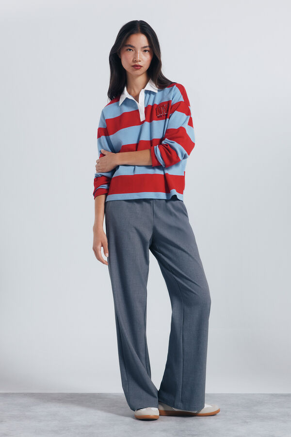 Conjunto de pantalón y camiseta