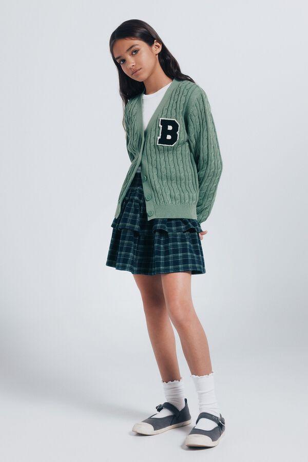 T-Shirt, pants, ruffles and cardigan set