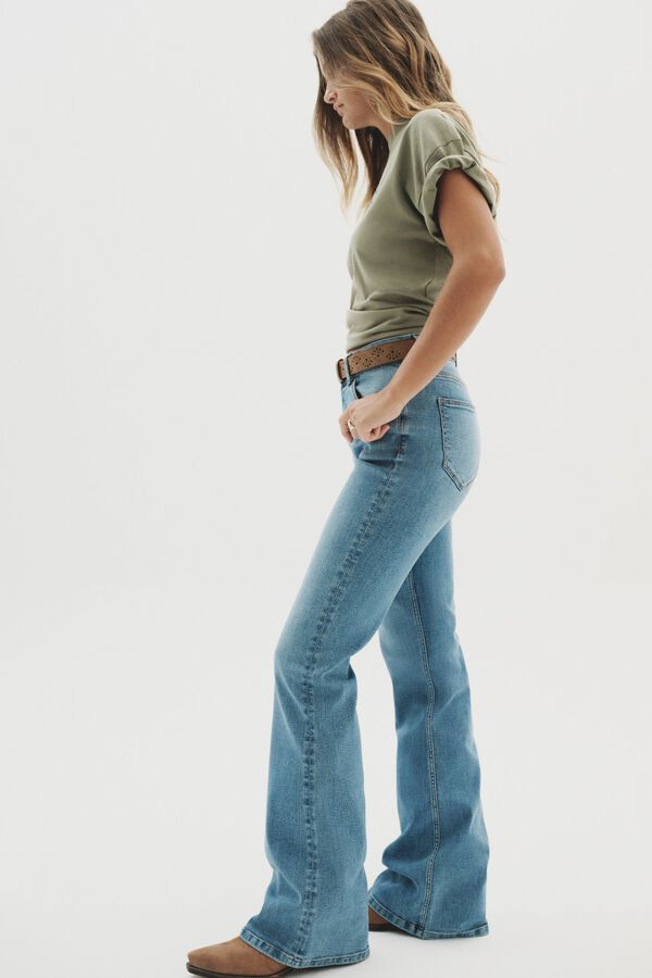 Jeans and cardigan set