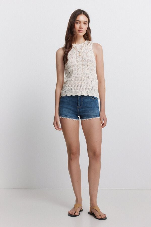 Gilet and lace set