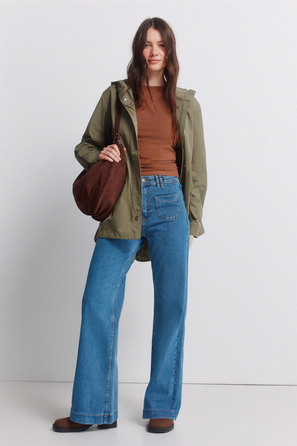 Conjunto de parka e cal&ccedil;as