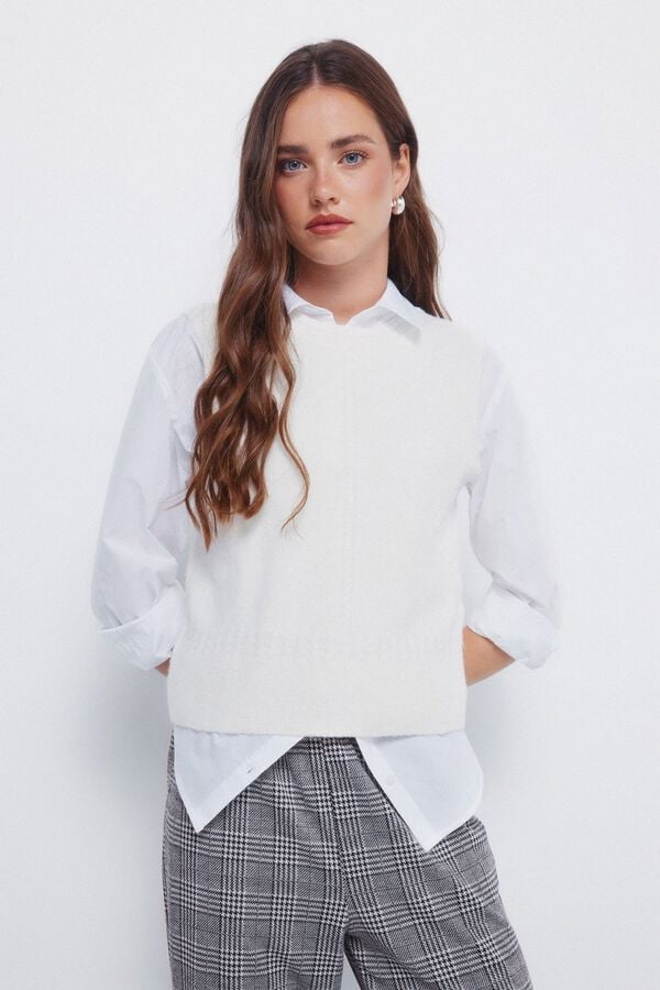 Shoes, shirt, shorts, borders and braids set