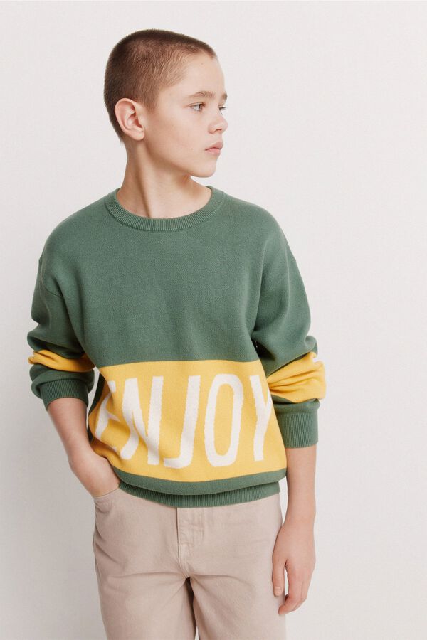 Conjunto de jersey y pantal&oacute;n