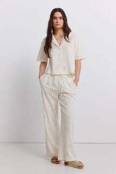 Conjunto de pantal&oacute;n y camisa