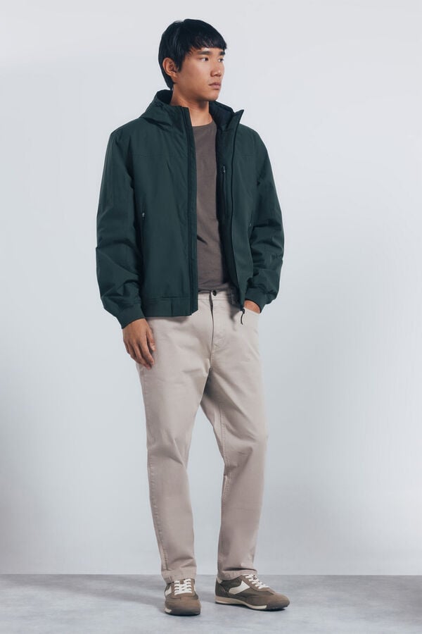 T-Shirt, trousers and jacket set