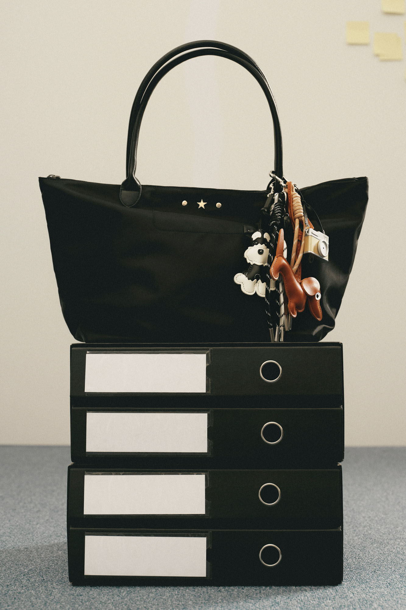 Conjunto de bolso, pantalones y jersey