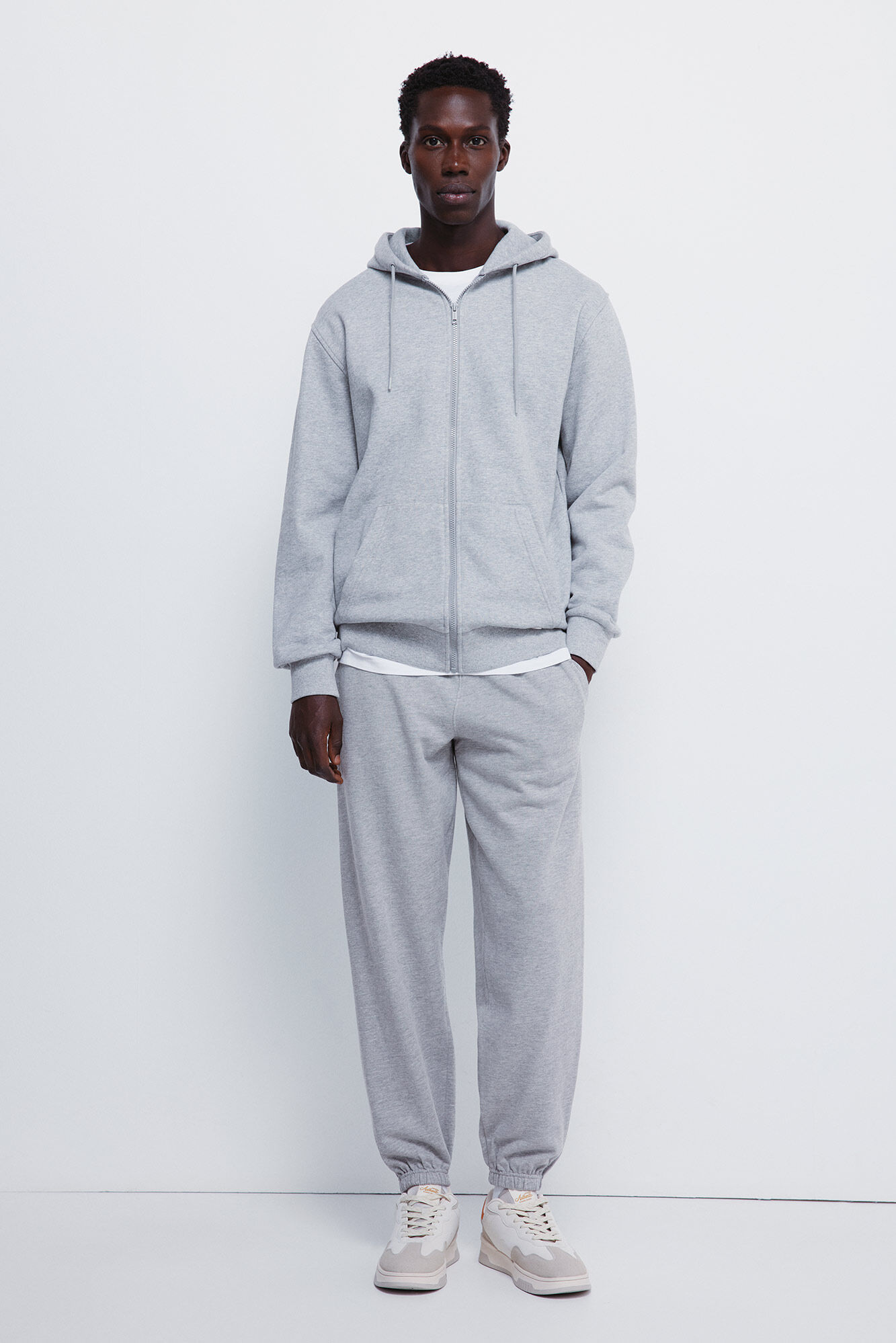 Conjunto de cal&ccedil;a e sweatshirt