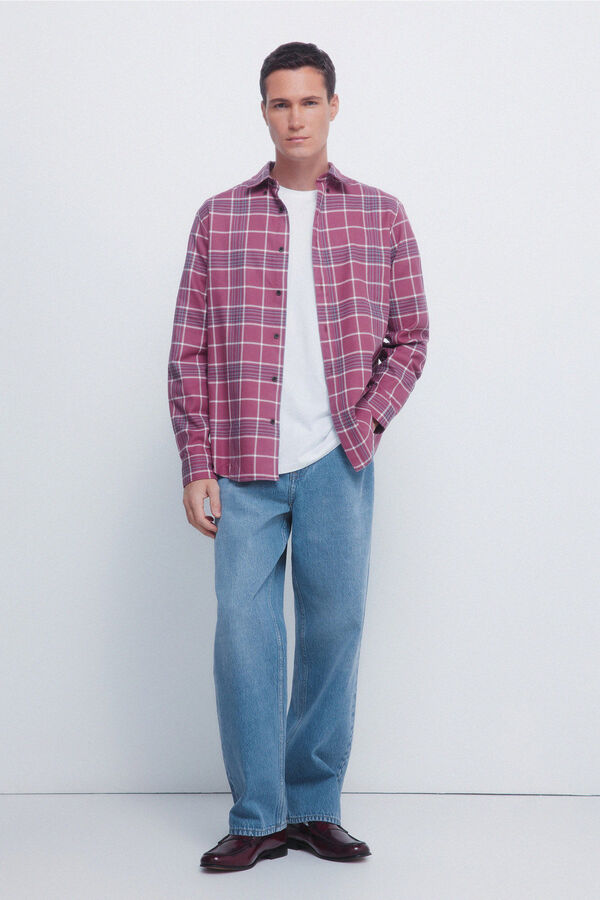 Conjunto de calça e camisa