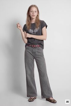 Conjunto de camiseta y pantalon