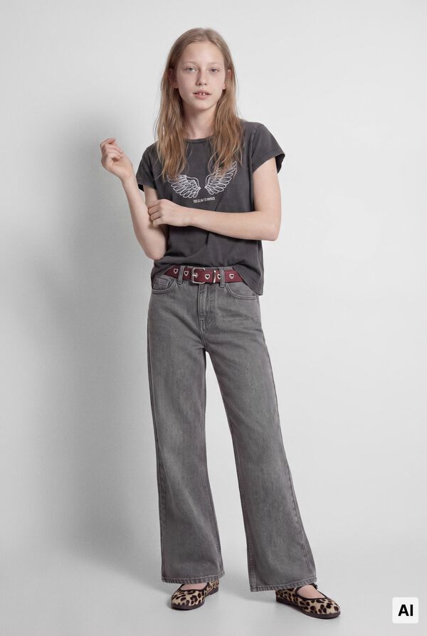 Conjunto de camiseta y pantalon