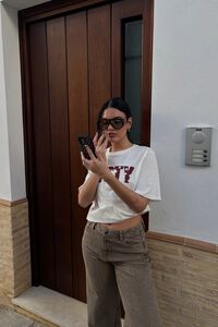 Conjunto de jeans y camiseta