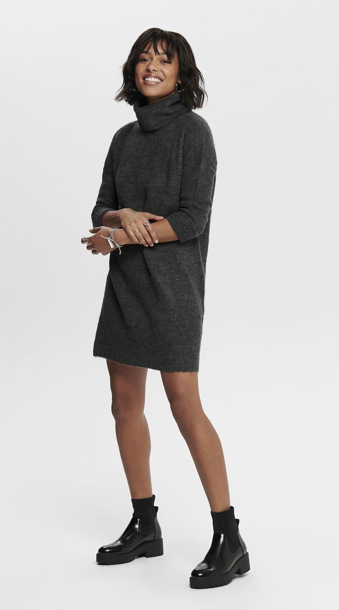 Conjunto de vestido y botines