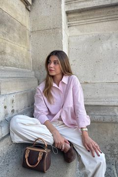 Conjunto de camisa e cal&ccedil;as