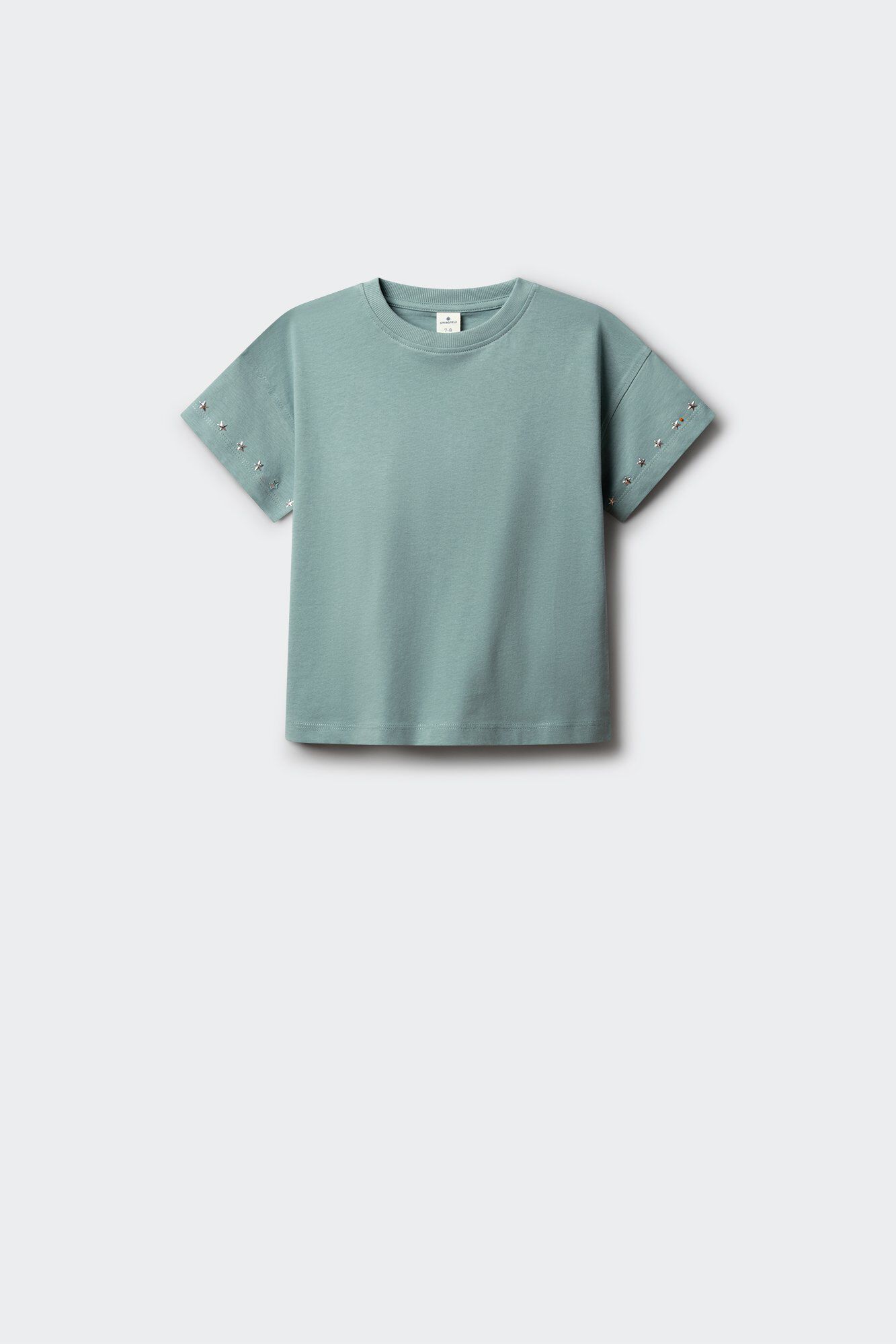 Conjunto de camiseta, chaqueta y jeans