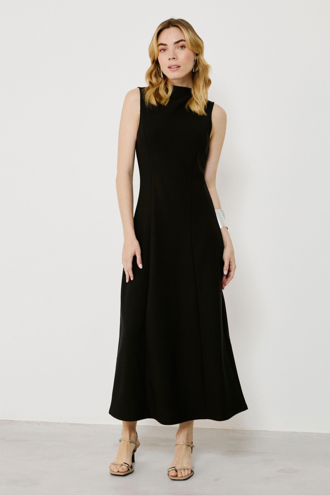 Vestido Midi Sin Mangas Springfield - Con Bordado En El Pecho Y Detalles De Lurex, Estilo Casual Elegante Para Mujer