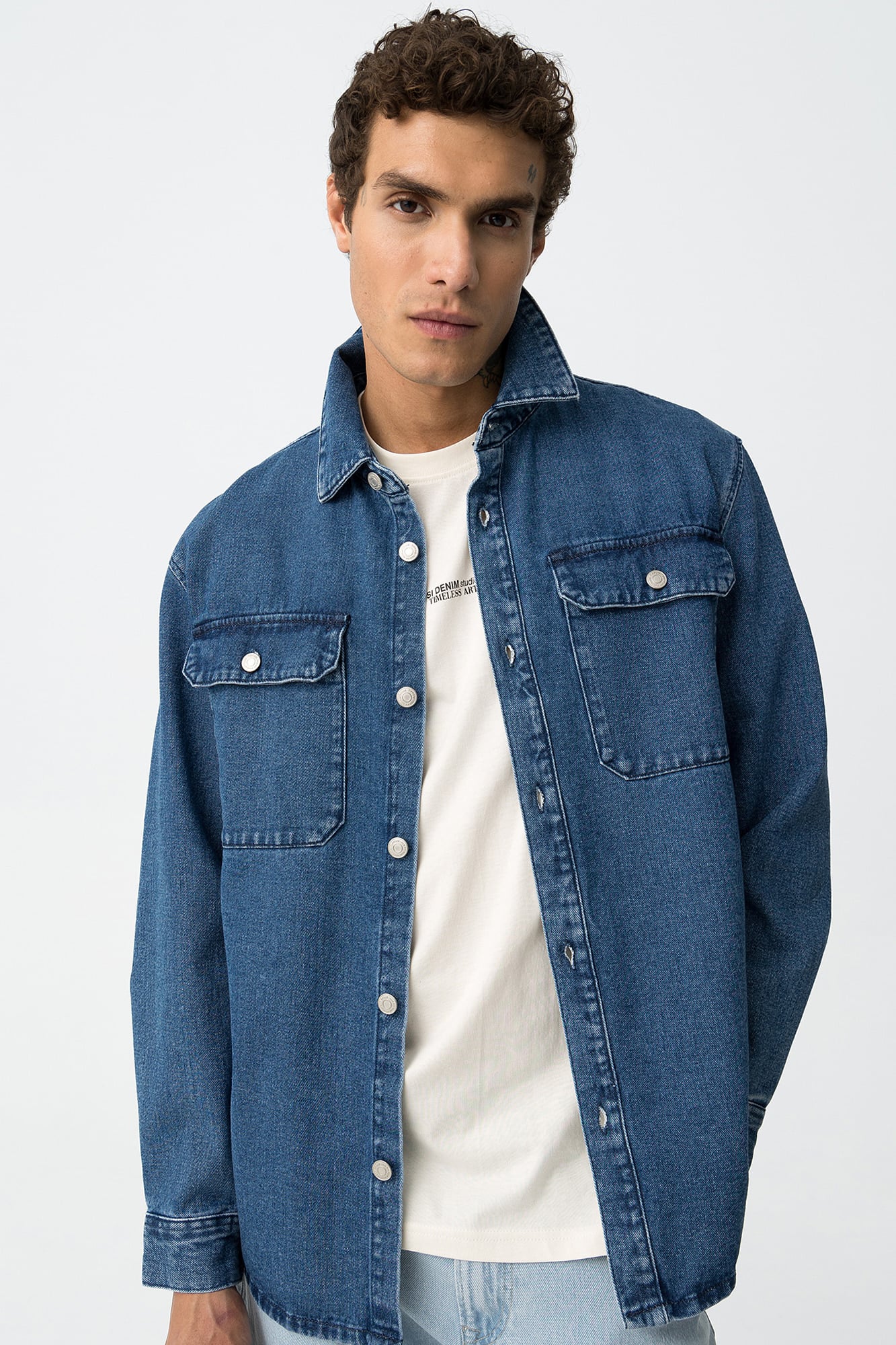 【M】FOG Essentials Denim Shirt Oversized Denim Shirt | Shirts | SPF