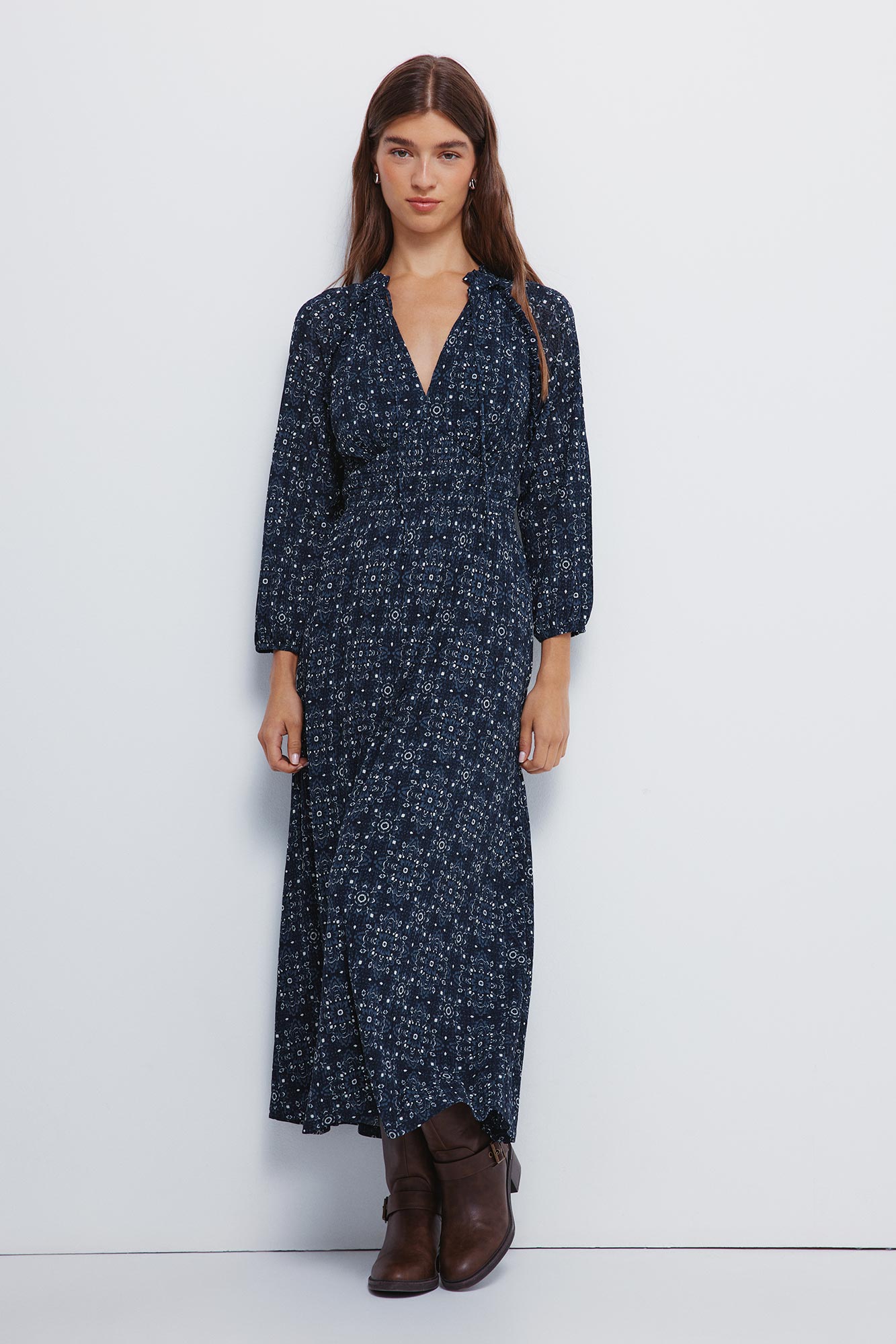 SPRINGFIELD Midi Sleeveless Dress with Embroidery On The