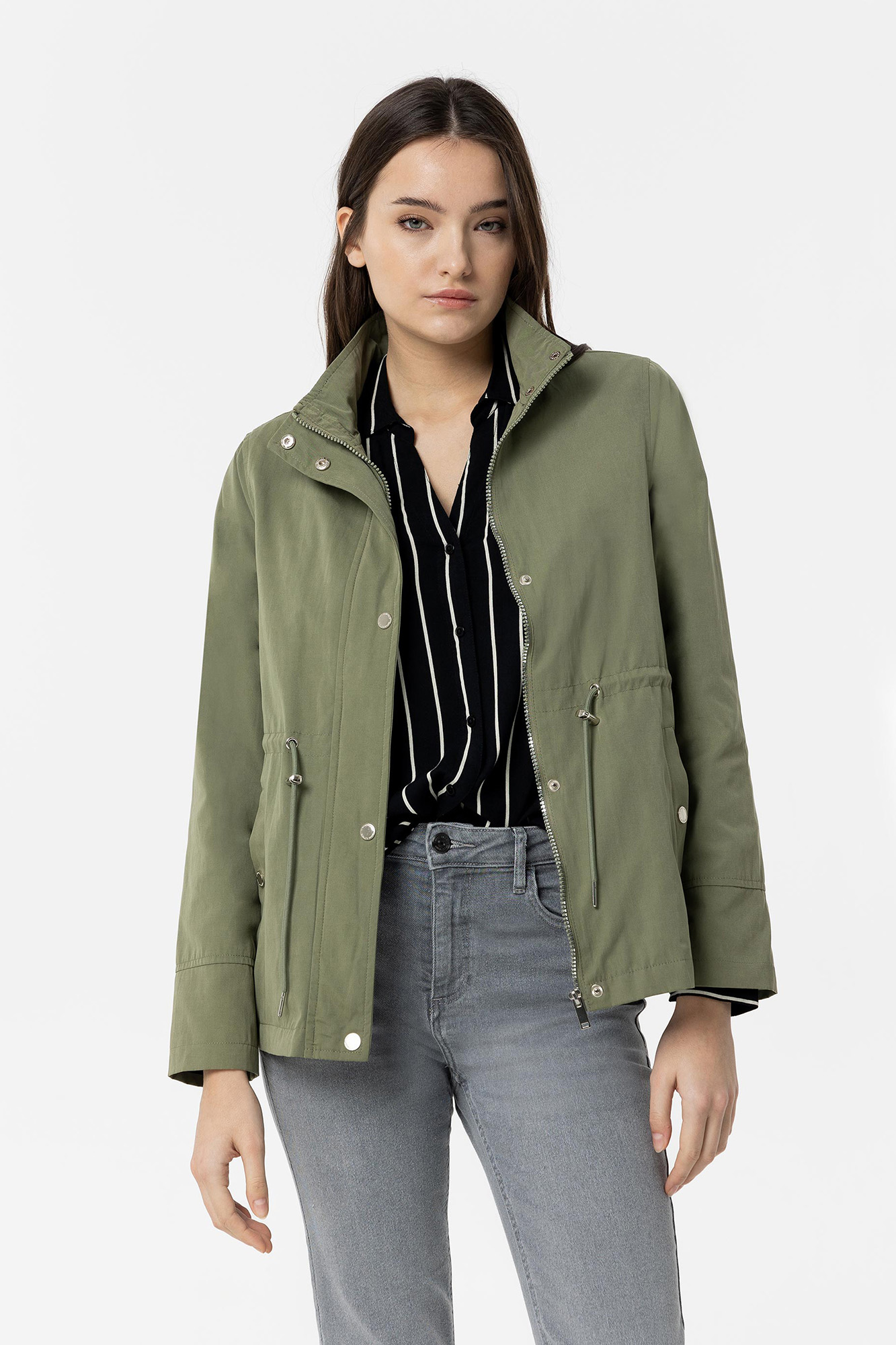 Abrigo Acolchado Mujer Ripley PARKA CON CAPUCHA Y PIEL