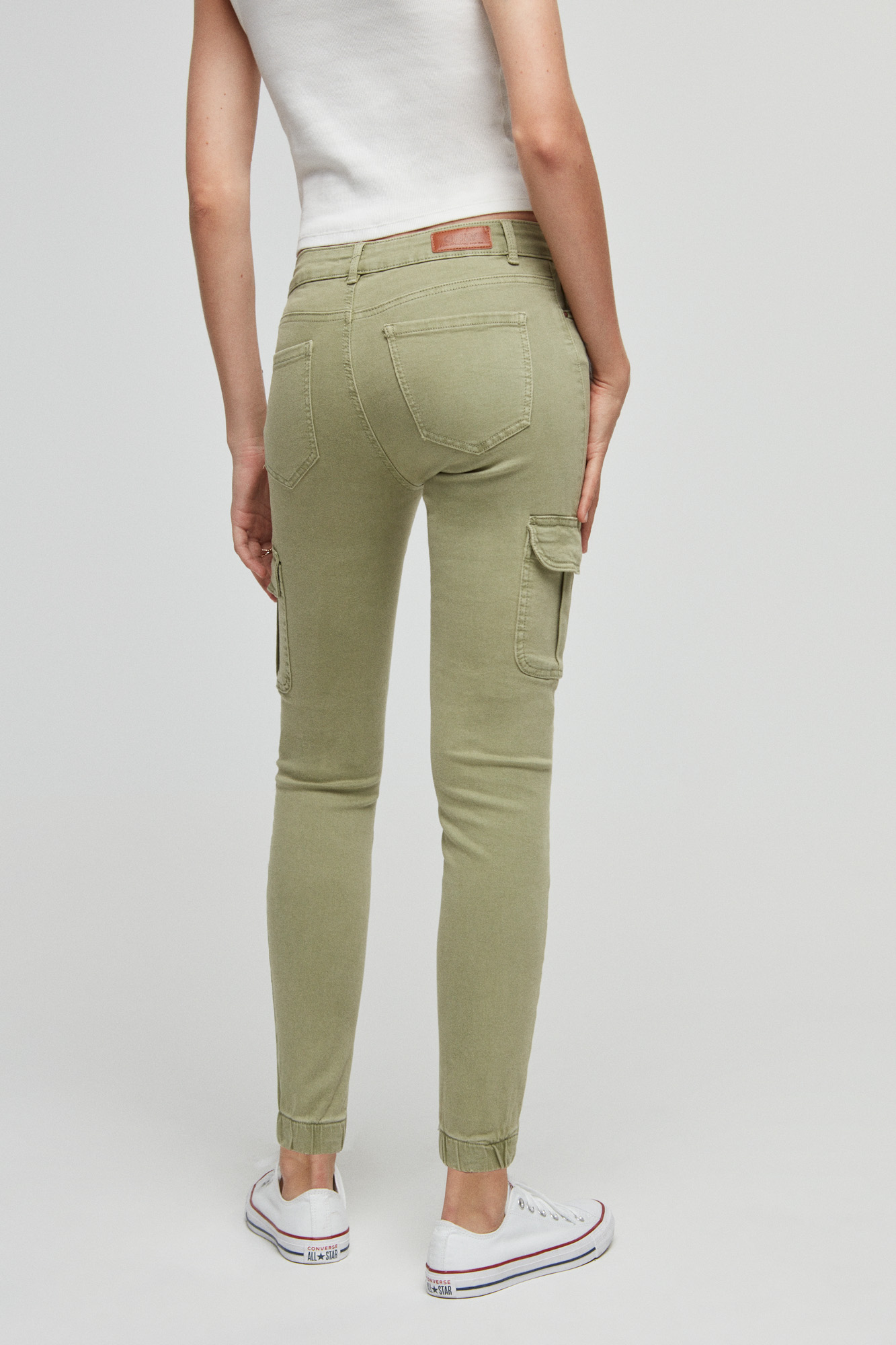 Springfield Pantalón Estilo Cargo Con Bolsillos Laterales Verde |  Pantalones Mujer ⋆ Treboada