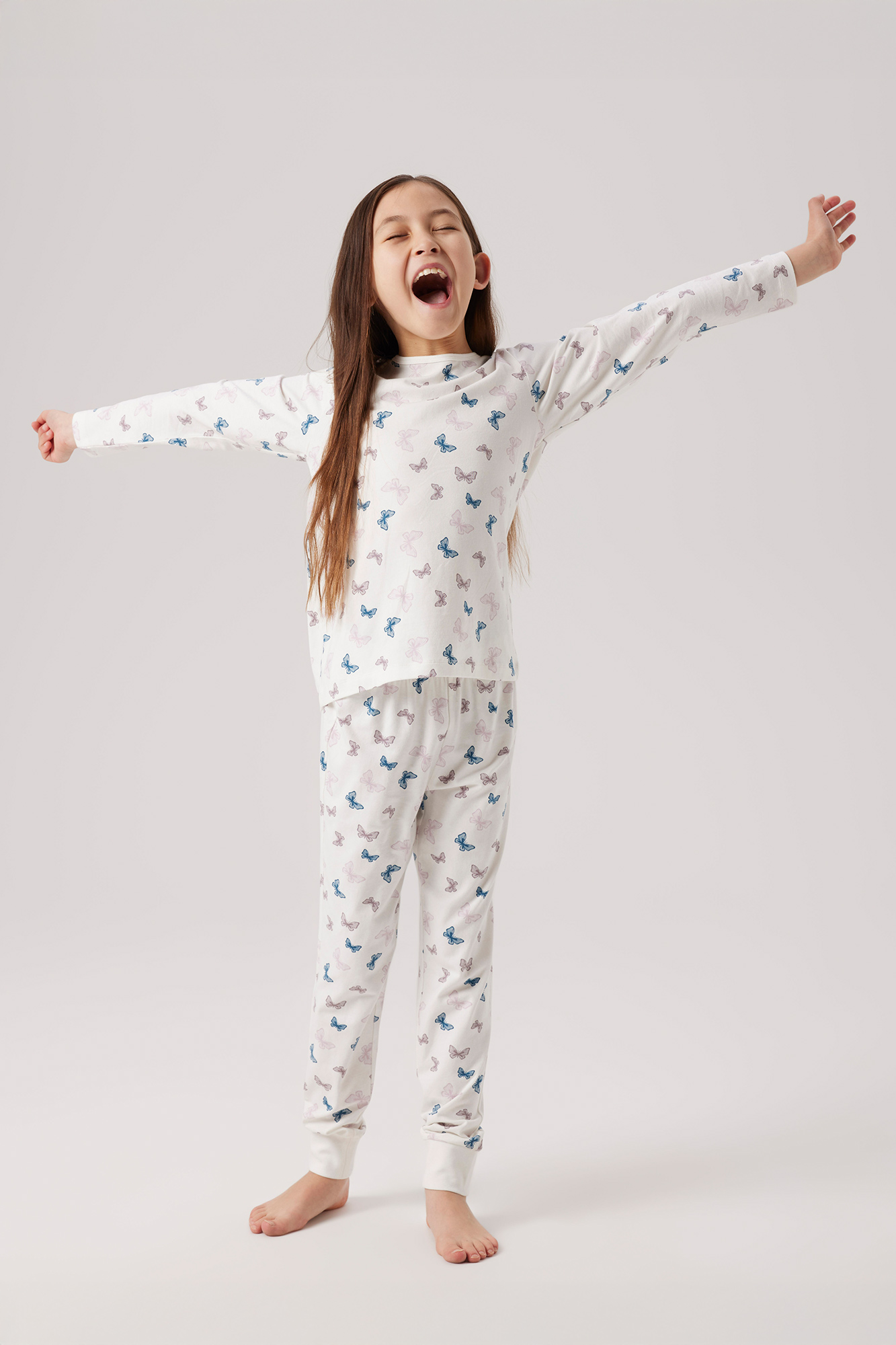 Girl's butterfly pyjamas set